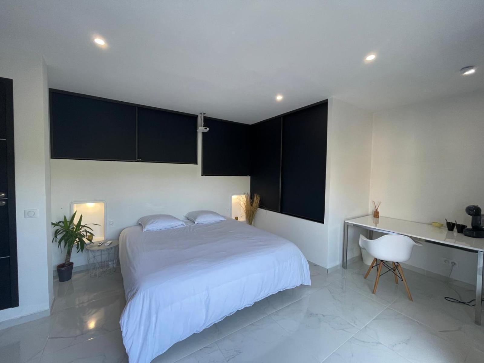 Appartement Villa D'Aurore Le Rouret Luaran gambar